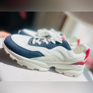 Zara men’s shoes sport shoes size 9 US